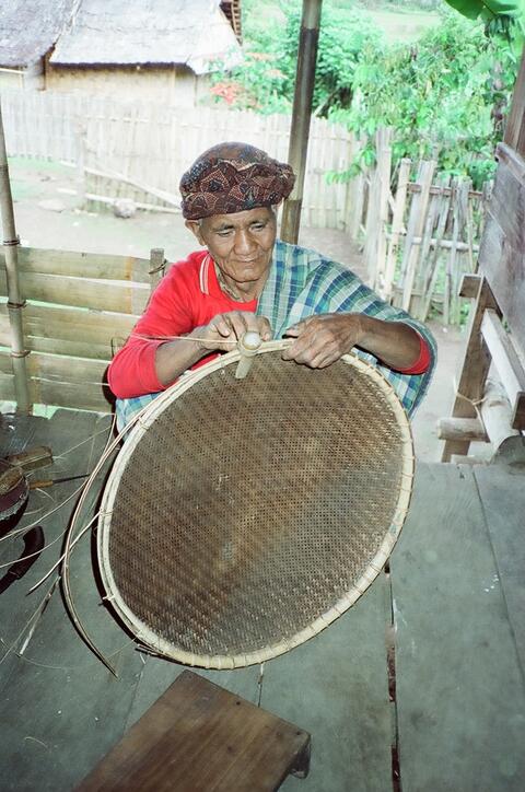 Alat penangkap ikan kecil dari bambu